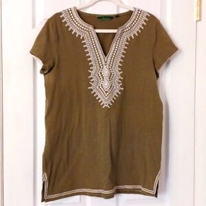 CWONDER short sleeve v-neck embroidered detail blouse tshirt size M